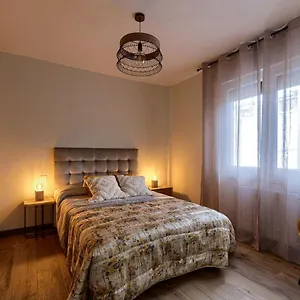 apartamento-de-diseno-elegante-by-the-urban-hosts.bilbaohotelsspain.com/